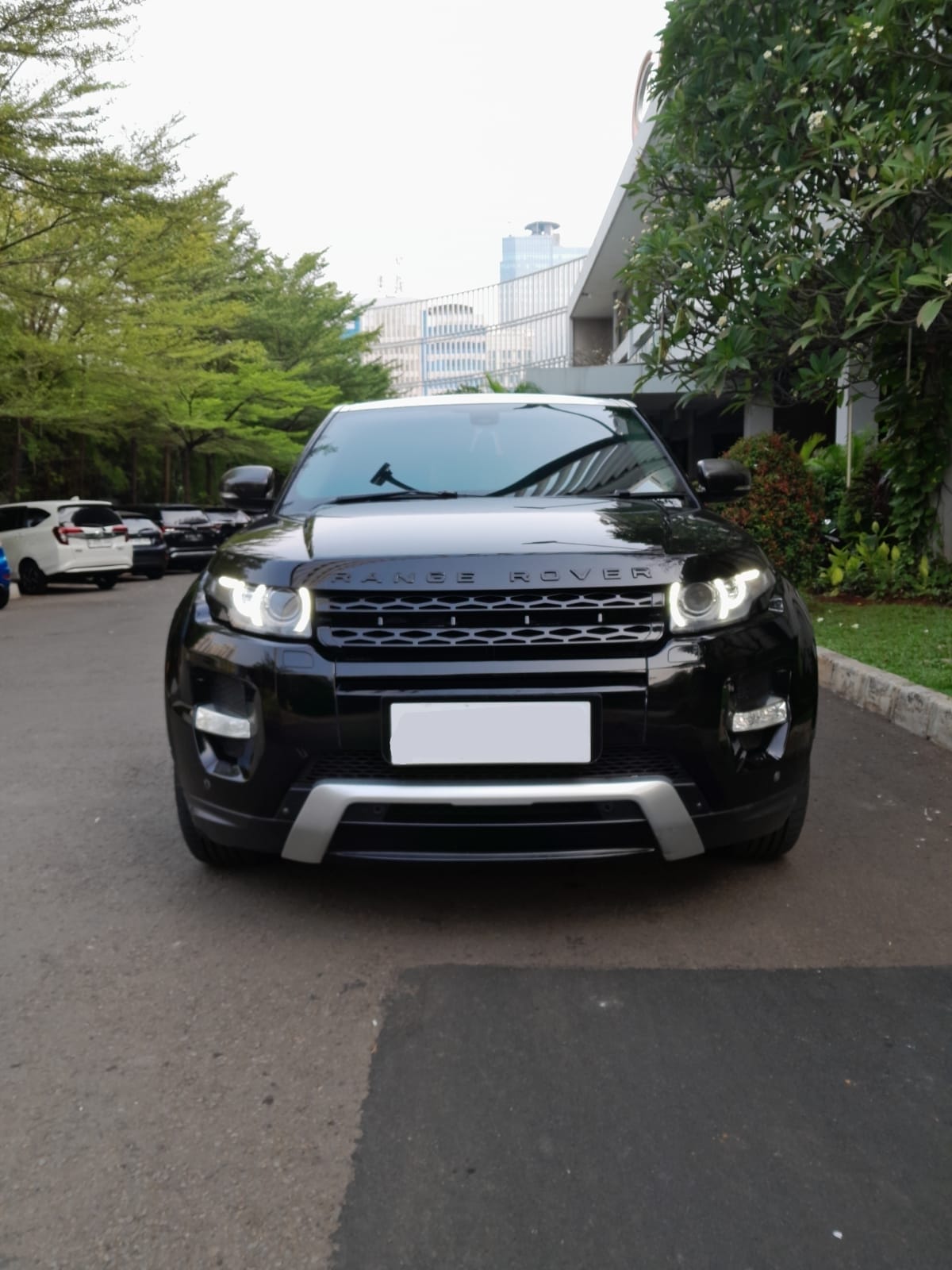 Second Hand 2012 Land Rover Range Rover Evoque EVOQUE 2.0 L Si 4 DYNAMIC Second Hand 2012 Land Rover Range Rover Evoque EVOQUE 2.0 L Si 4 DYNAMIC