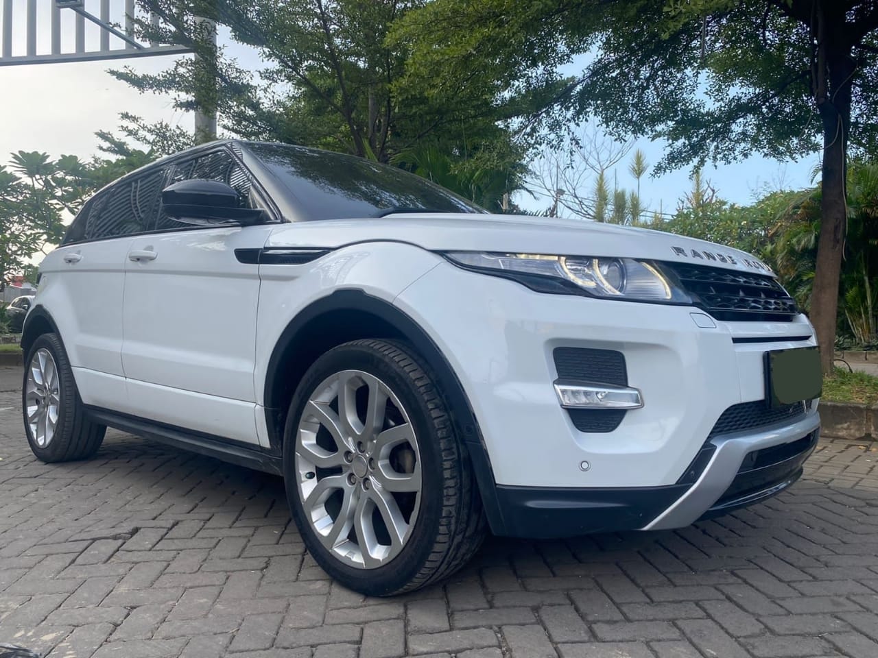 2015 Land Rover Range Rover Evoque EVOQUE 2.0 L Si 4 DYNAMIC 2015 Land Rover Range Rover Evoque EVOQUE 2.0 L Si 4 DYNAMIC