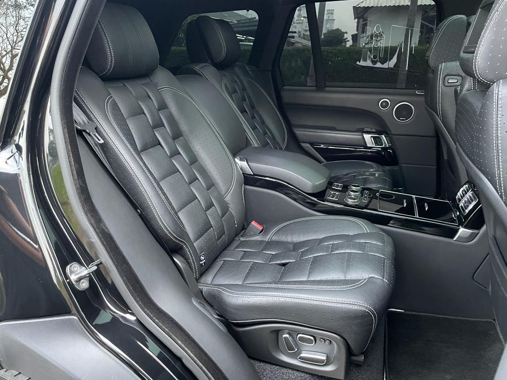 2013 Land Rover Range Rover Vogue 5.0 AUTOBIOGRAPHY AT 2013 Land Rover Range Rover Vogue 5.0 AUTOBIOGRAPHY AT