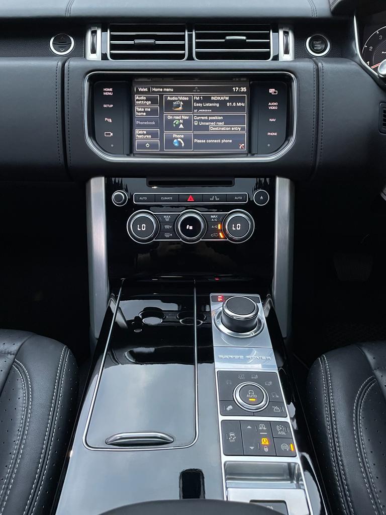 2013 Land Rover Range Rover Vogue 5.0 AUTOBIOGRAPHY AT 2013 Land Rover Range Rover Vogue 5.0 AUTOBIOGRAPHY AT