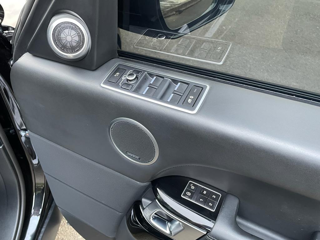 2013 Land Rover Range Rover Vogue 5.0 AUTOBIOGRAPHY AT 2013 Land Rover Range Rover Vogue 5.0 AUTOBIOGRAPHY AT