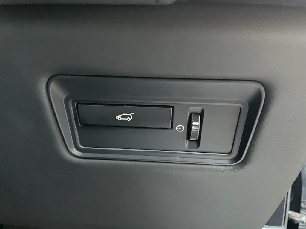 2013 Land Rover Range Rover Vogue 5.0 AUTOBIOGRAPHY AT 2013 Land Rover Range Rover Vogue 5.0 AUTOBIOGRAPHY AT