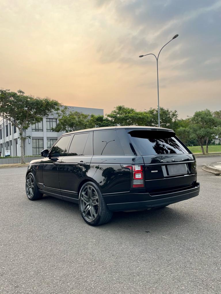 2013 Land Rover Range Rover Vogue 5.0 AUTOBIOGRAPHY AT 2013 Land Rover Range Rover Vogue 5.0 AUTOBIOGRAPHY AT