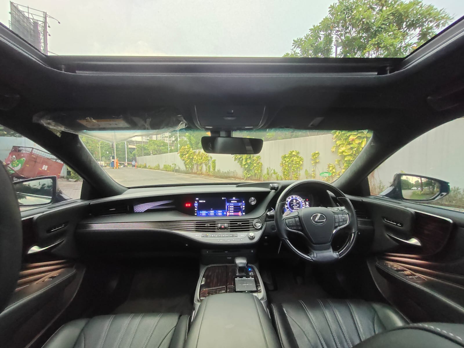 2018 Lexus LS  500 Executive 2018 Lexus LS  500 Executive