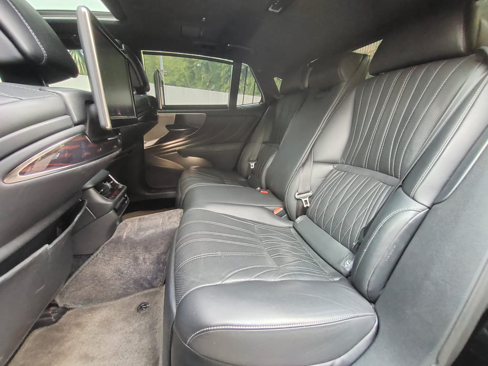 2018 Lexus LS  500 Executive 2018 Lexus LS  500 Executive