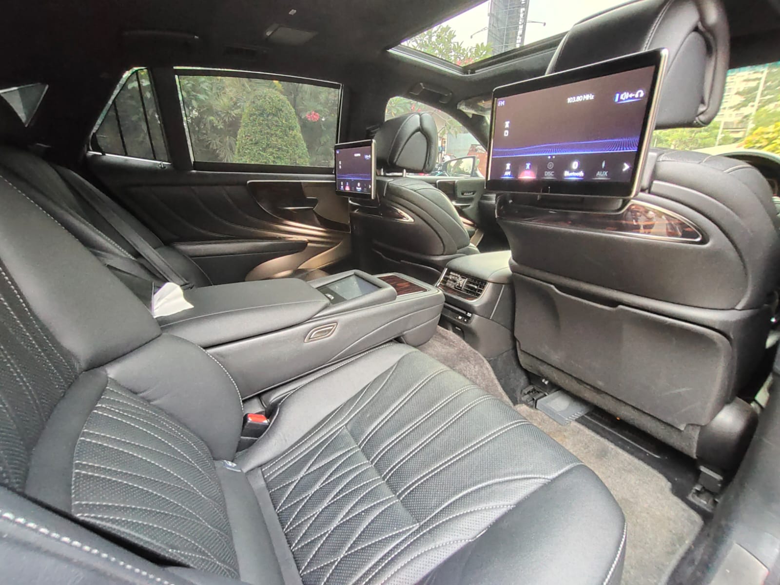 2018 Lexus LS  500 Executive 2018 Lexus LS  500 Executive