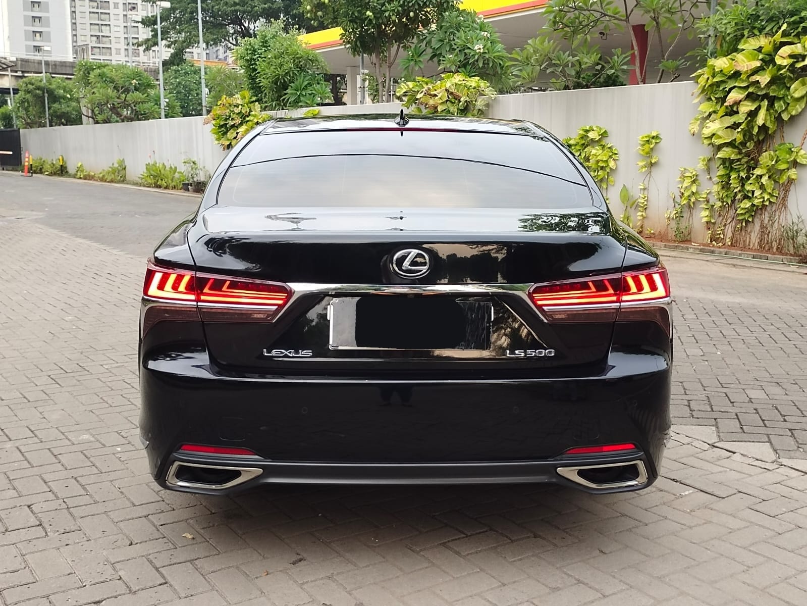 2018 Lexus LS  500 Executive 2018 Lexus LS  500 Executive