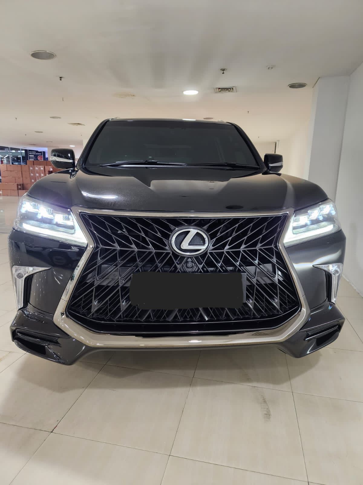 2019 Lexus LX 570 5.7 AT 2019 Lexus LX 570 5.7 AT
