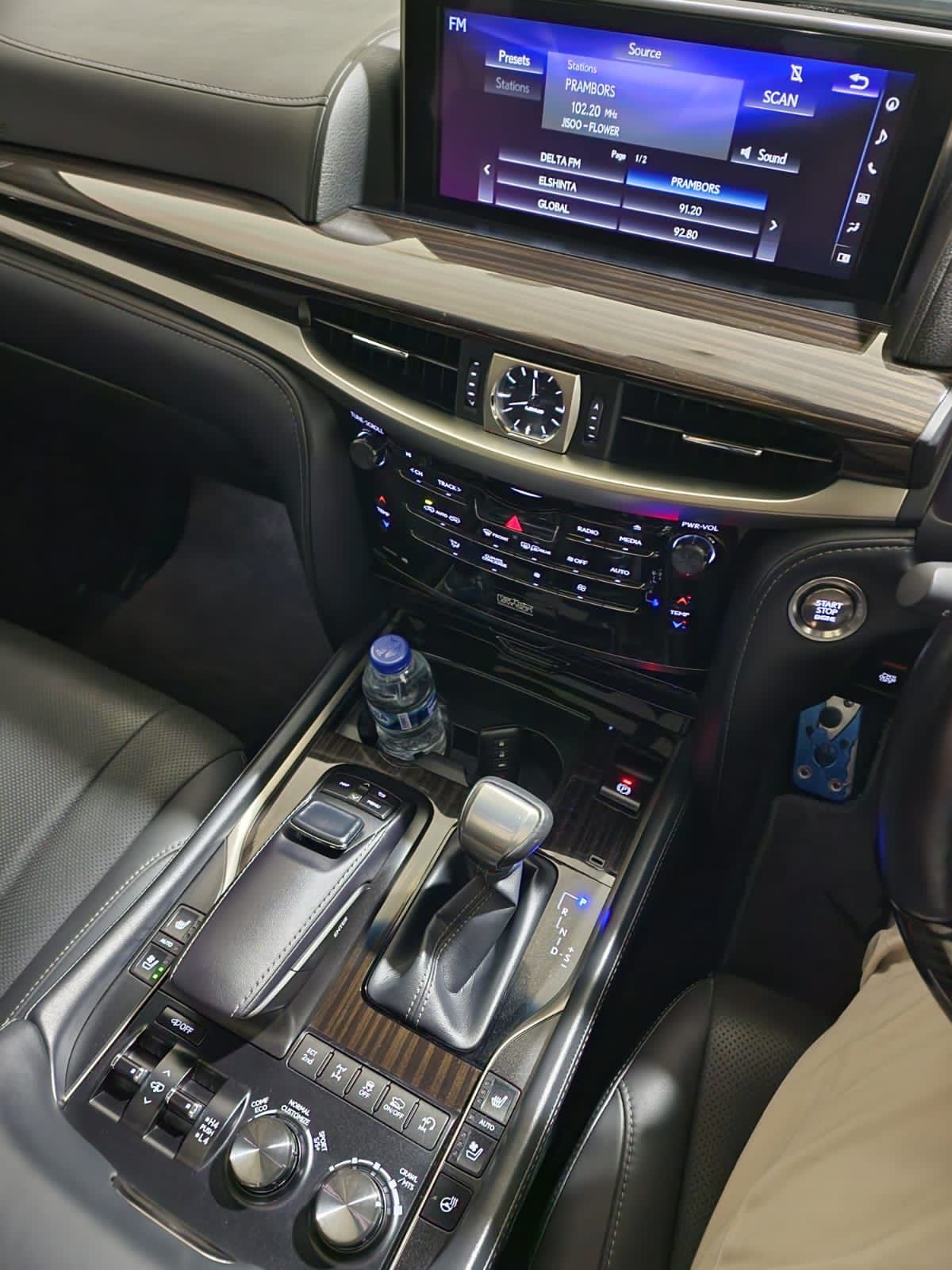 2019 Lexus LX 570 5.7 AT 2019 Lexus LX 570 5.7 AT