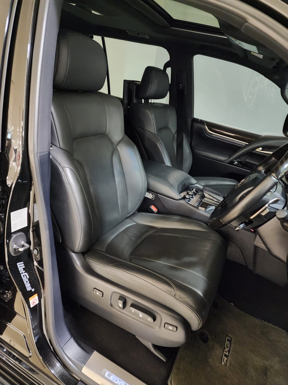 2019 Lexus LX 570 5.7 AT 2019 Lexus LX 570 5.7 AT