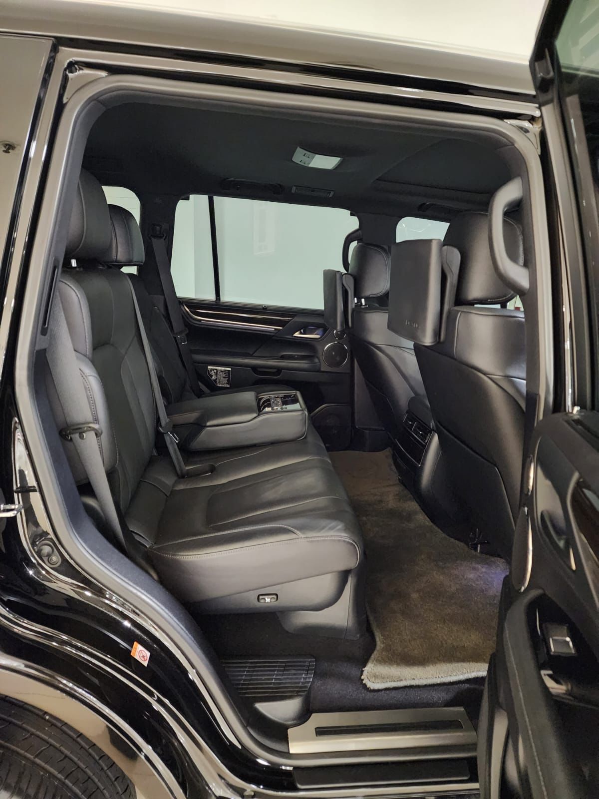 2019 Lexus LX 570 5.7 AT 2019 Lexus LX 570 5.7 AT