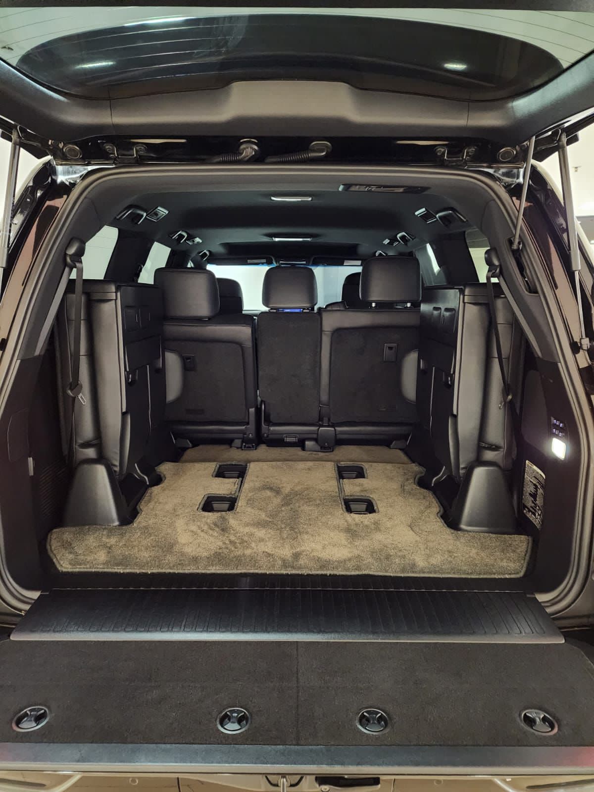 2019 Lexus LX 570 5.7 AT 2019 Lexus LX 570 5.7 AT