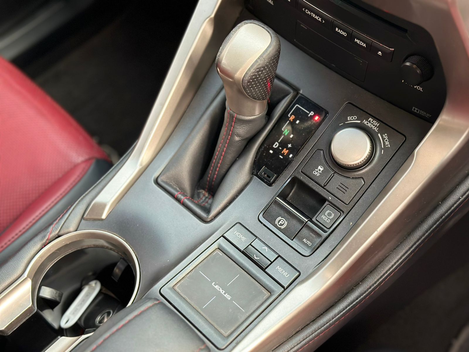 2016 Lexus NX 200 F-SPORT AT 2016 Lexus NX 200 F-SPORT AT