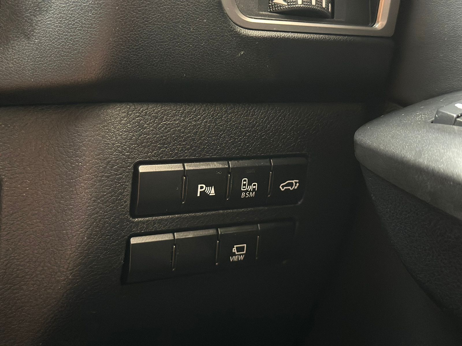 2016 Lexus NX 200 F-SPORT AT 2016 Lexus NX 200 F-SPORT AT