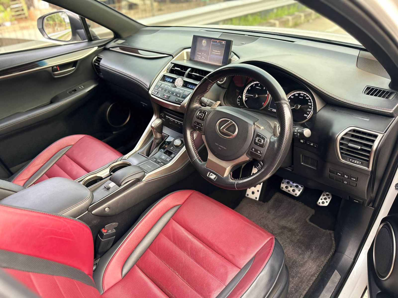 2016 Lexus NX 200 F-SPORT AT 2016 Lexus NX 200 F-SPORT AT