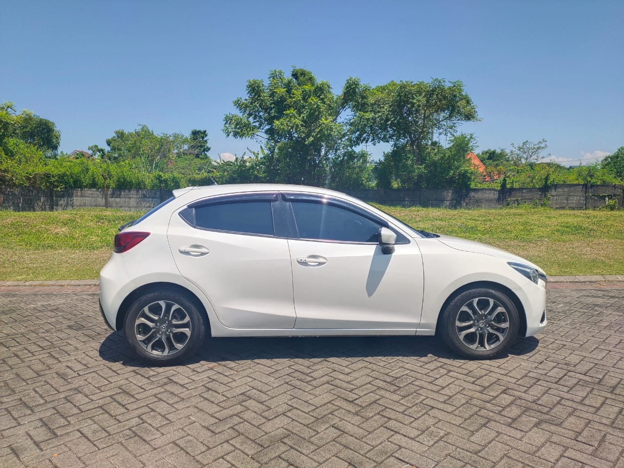 2015 Mazda 2 2015 Mazda 2