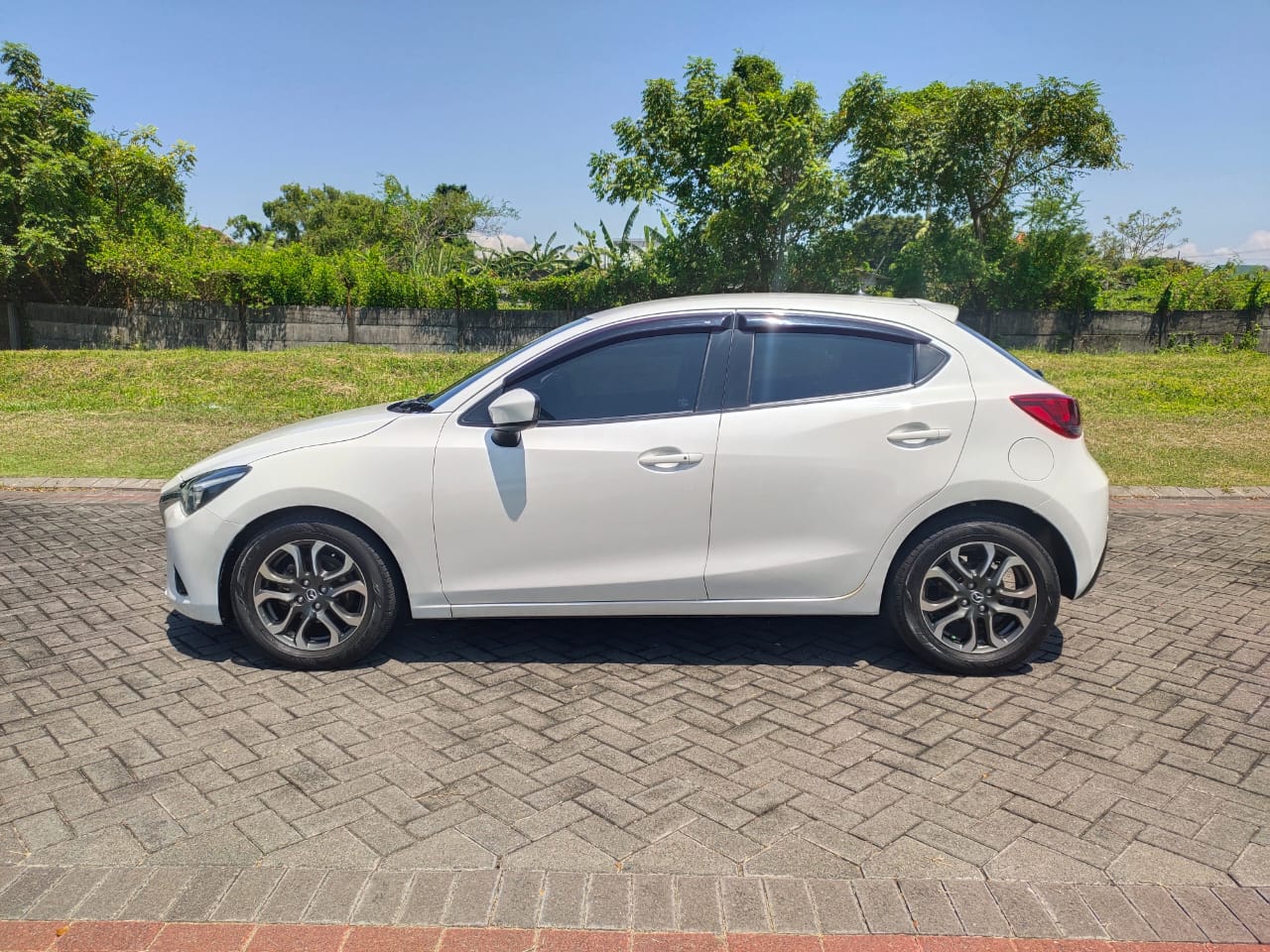 2015 Mazda 2 2015 Mazda 2