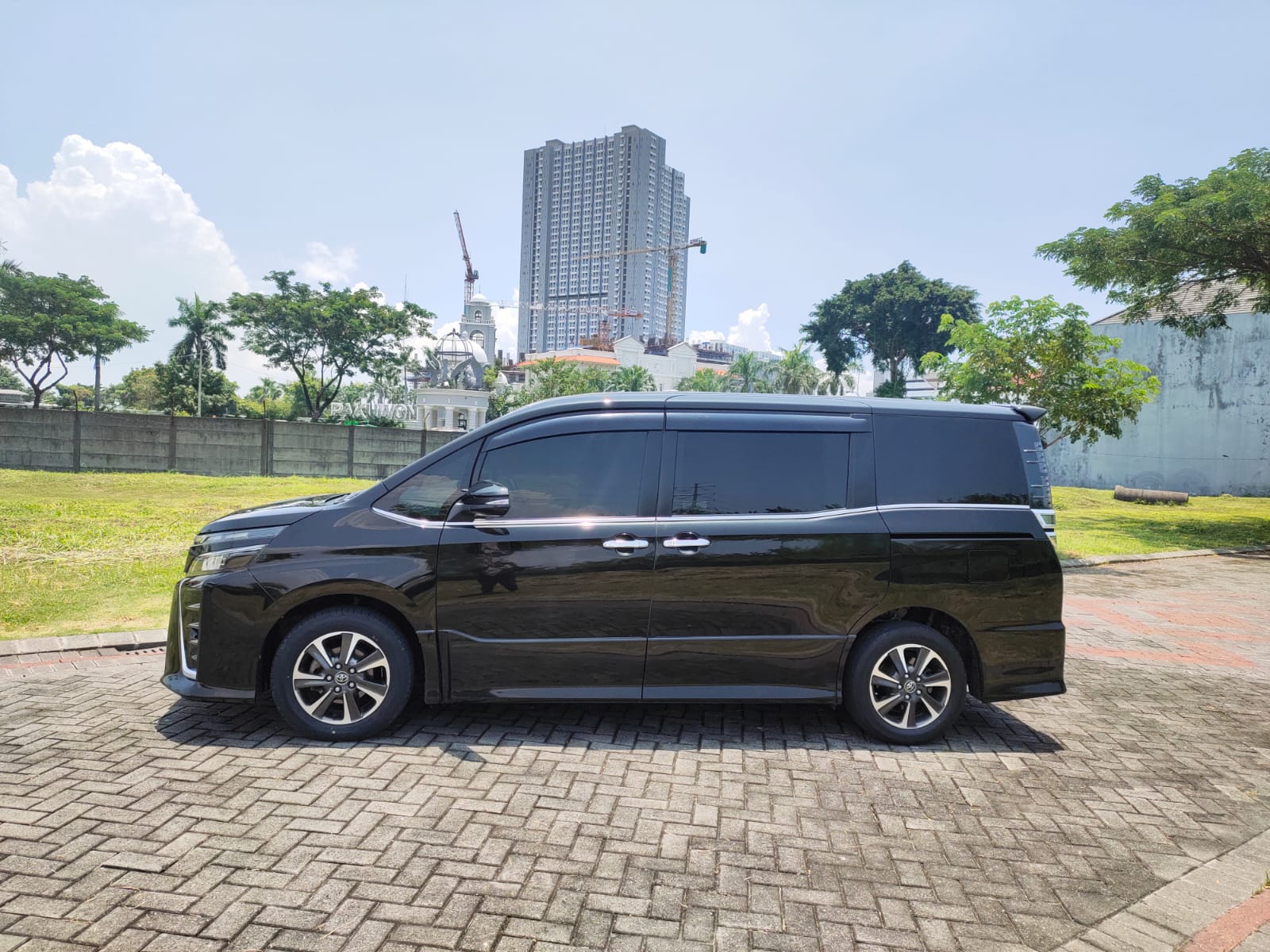 2017 Toyota Voxy 2017 Toyota Voxy