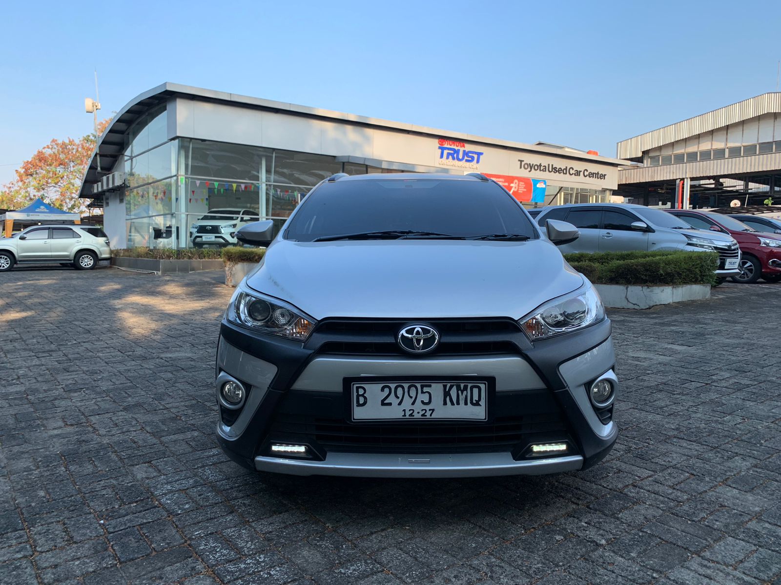 2016 Toyota Yaris Heykers 2016 Toyota Yaris Heykers