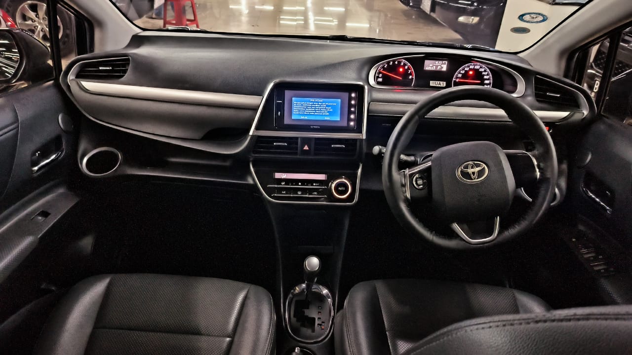 Dijual 2016 Toyota Sienta V CVT V CVT Bekas