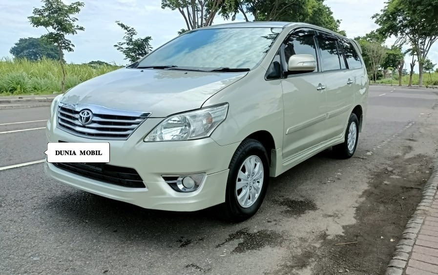 2013 Toyota Kijang Innova 2013 Toyota Kijang Innova