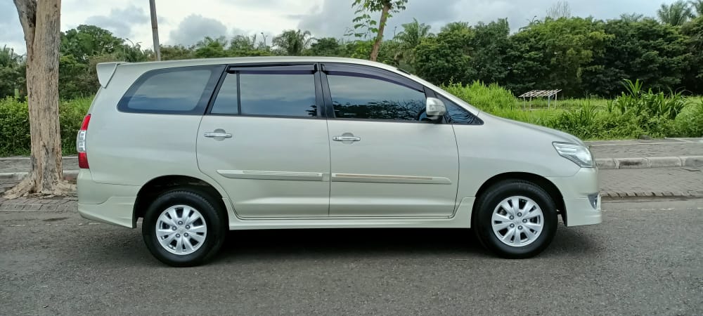 2013 Toyota Kijang Innova 2013 Toyota Kijang Innova