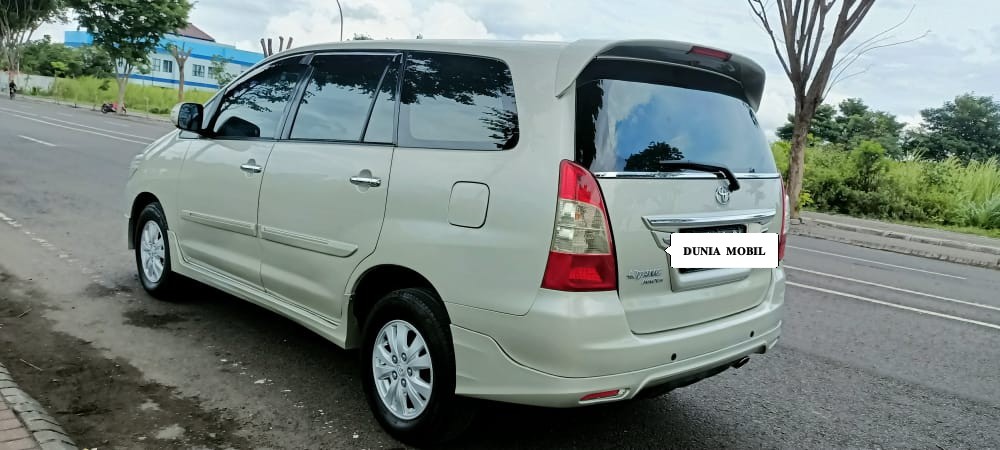 2013 Toyota Kijang Innova 2013 Toyota Kijang Innova