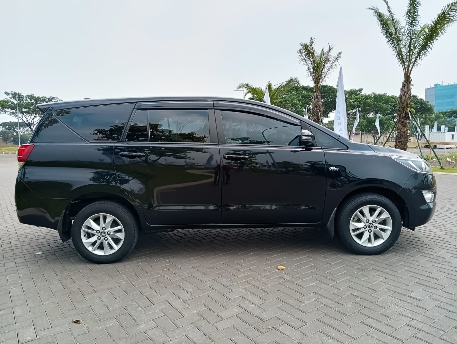 2018 Toyota Kijang Innova 2018 Toyota Kijang Innova