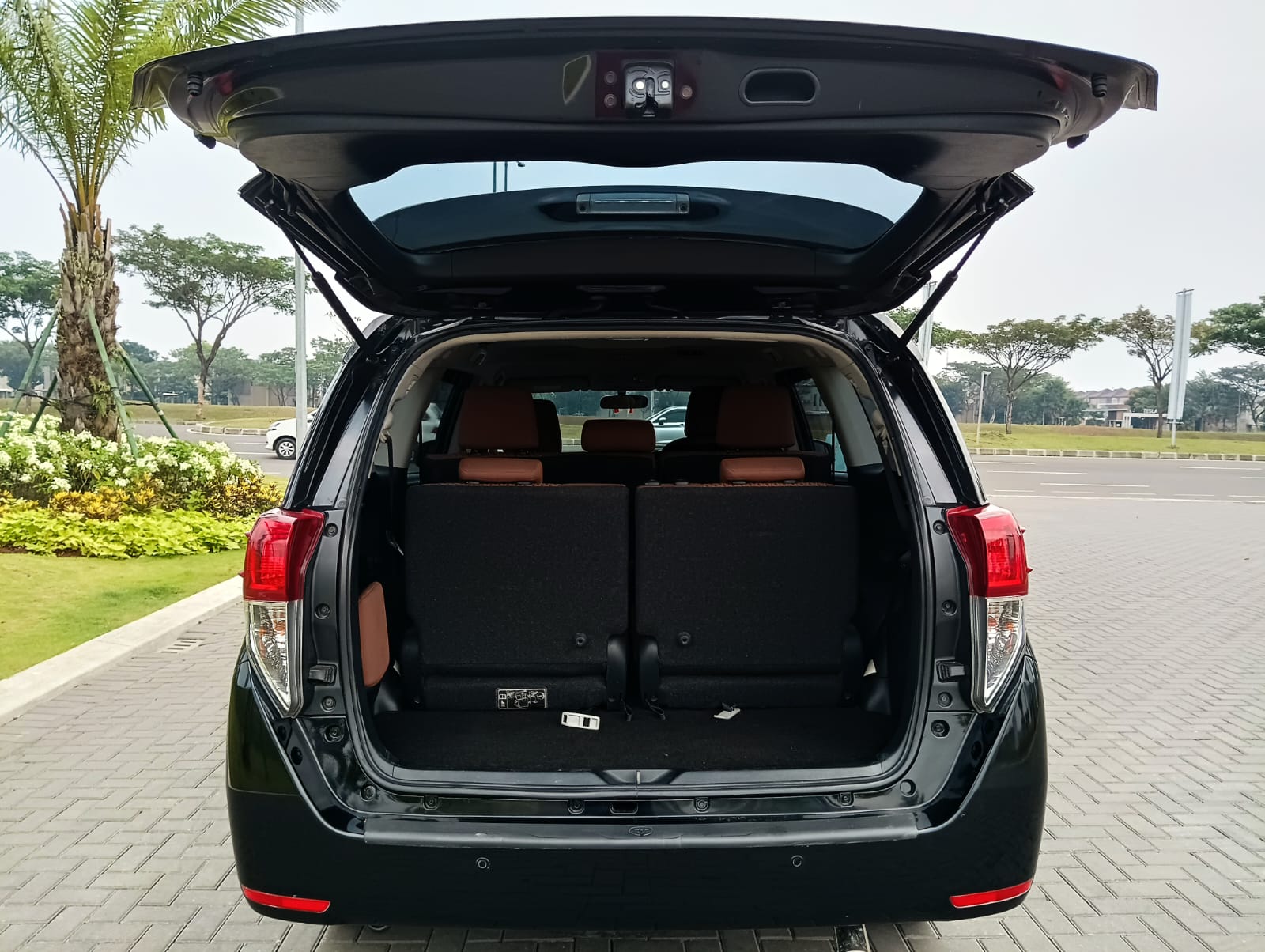 2018 Toyota Kijang Innova 2018 Toyota Kijang Innova