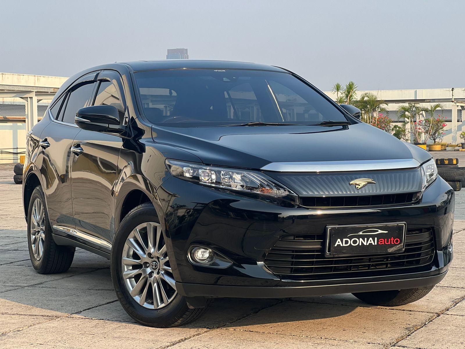 Second Hand 2016 Toyota Harrier Second Hand 2016 Toyota Harrier