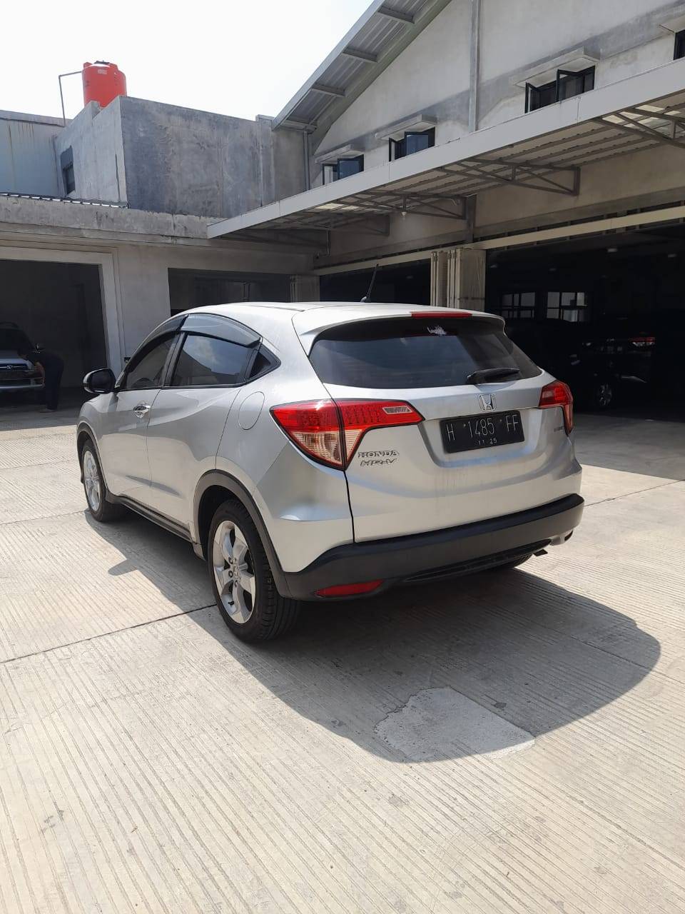 2015 Honda HRV  1.5 E AT 1.5 E AT tua
