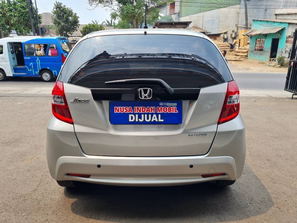 Dijual 2013 Honda Jazz  1.5L S AT 1.5L S AT Bekas