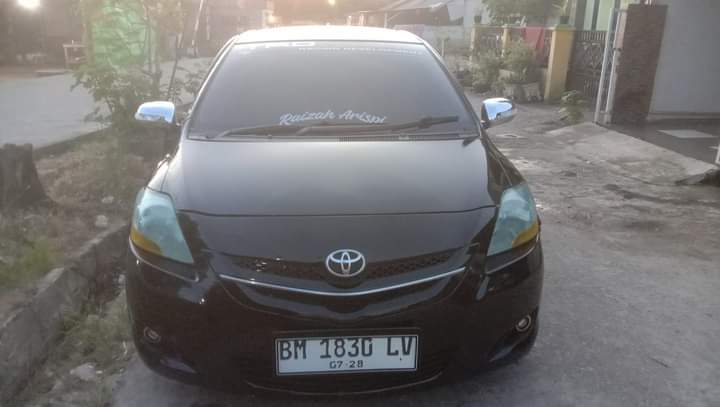 Second Hand 2011 Toyota Limo Second Hand 2011 Toyota Limo