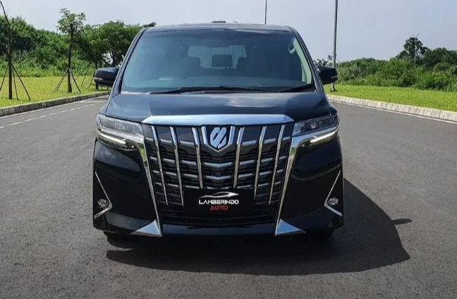 Second Hand 2016 Toyota Alphard Second Hand 2016 Toyota Alphard