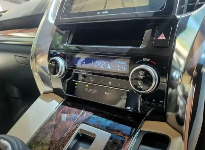 2016 Toyota Alphard 2016 Toyota Alphard