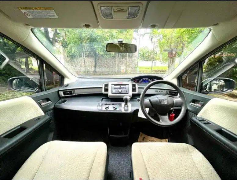 2014 Honda Freed 2014 Honda Freed