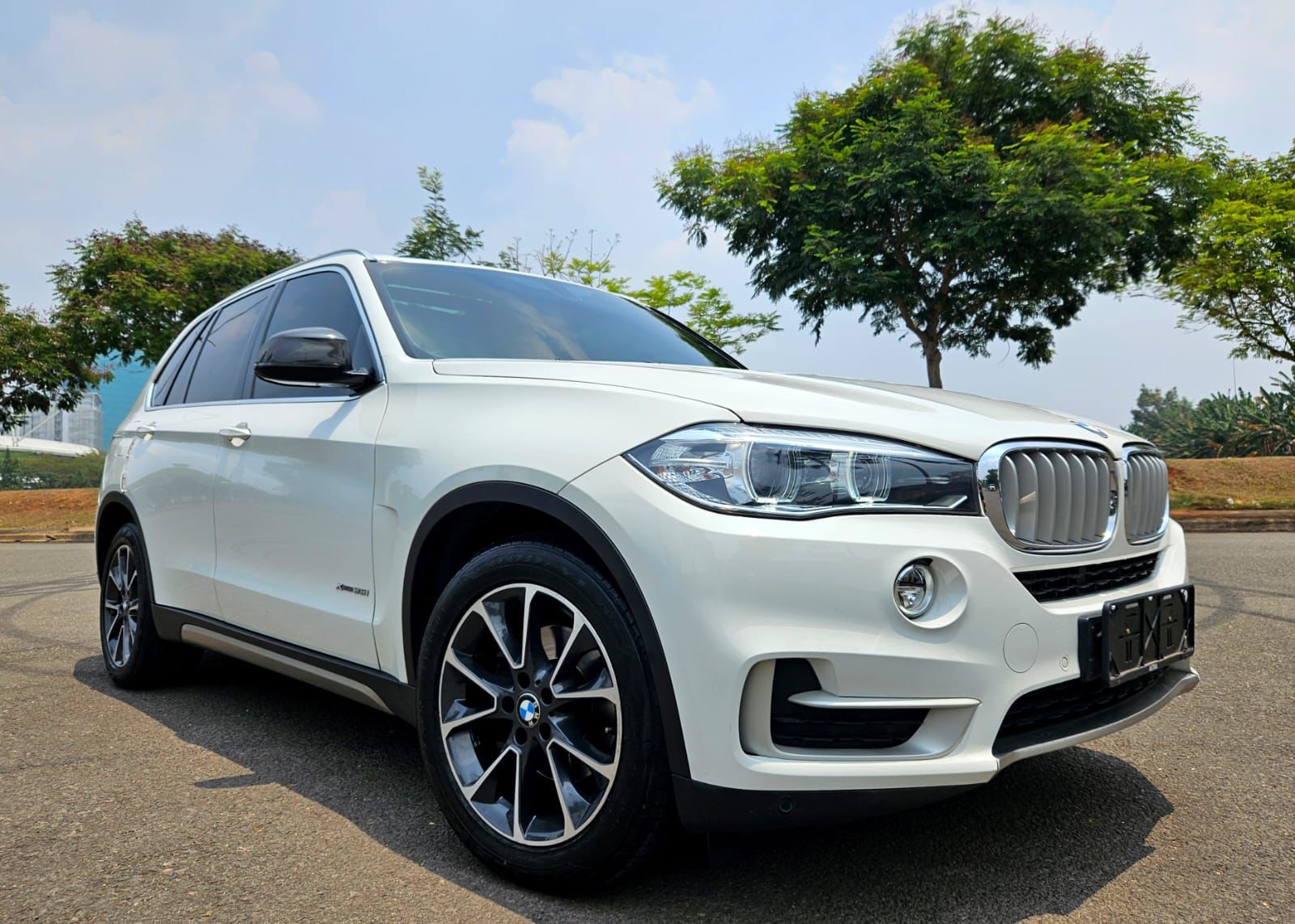 2017 BMW X5  xDrive35i xLine Bekas 2017 BMW X5  xDrive35i xLine Bekas
