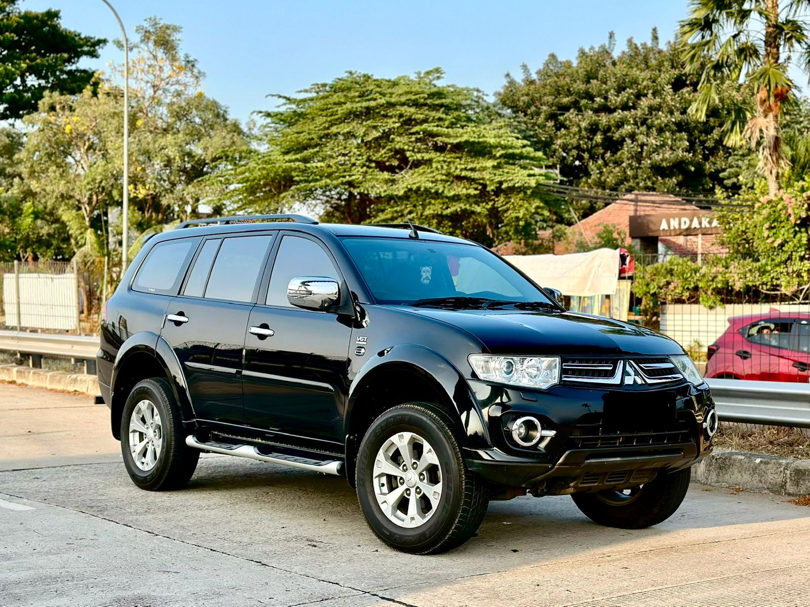2013 Mitsubishi Pajero Sport  Dakar 4x2