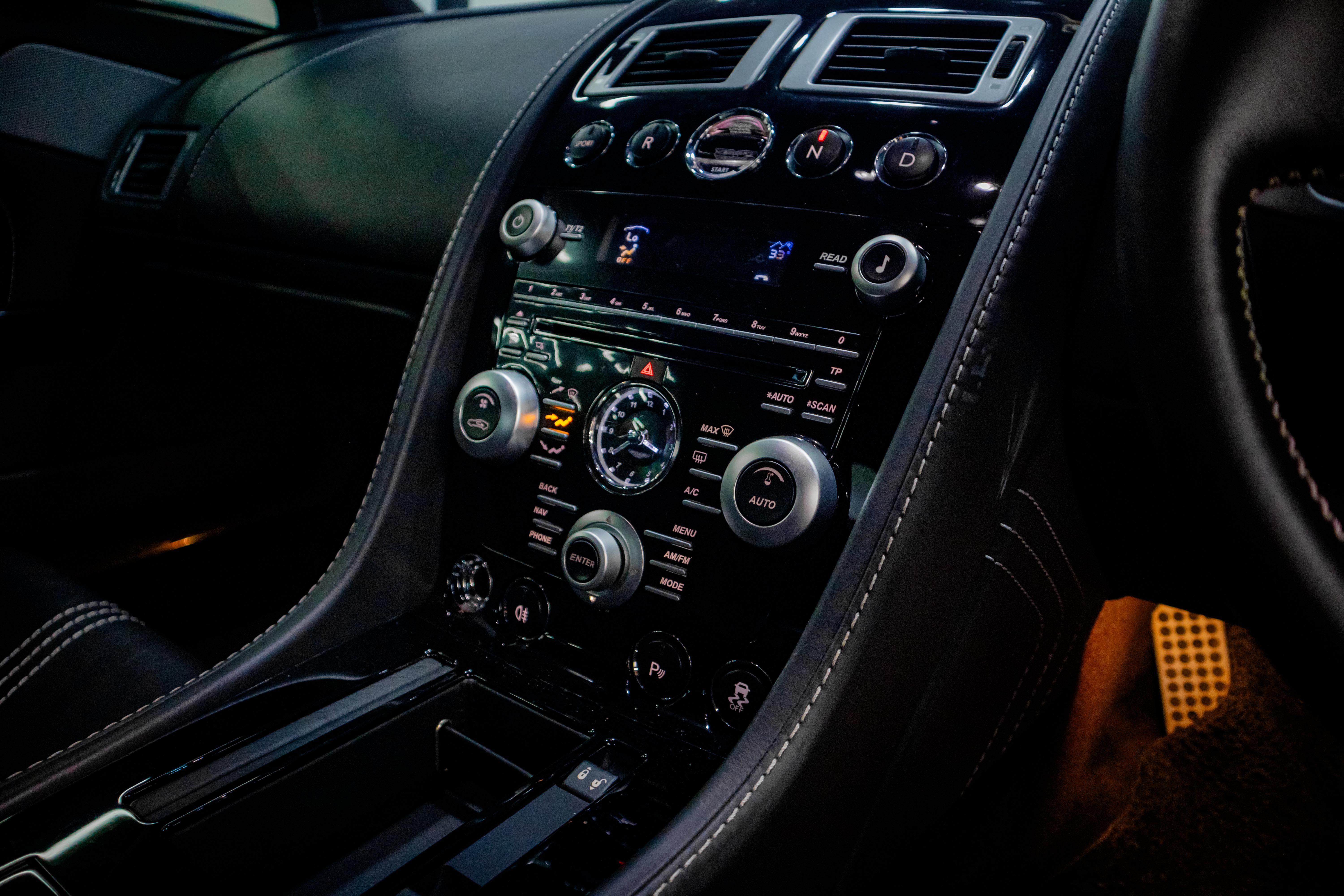 2011 Aston Martin Vantage Coupe AT 2011 Aston Martin Vantage Coupe AT