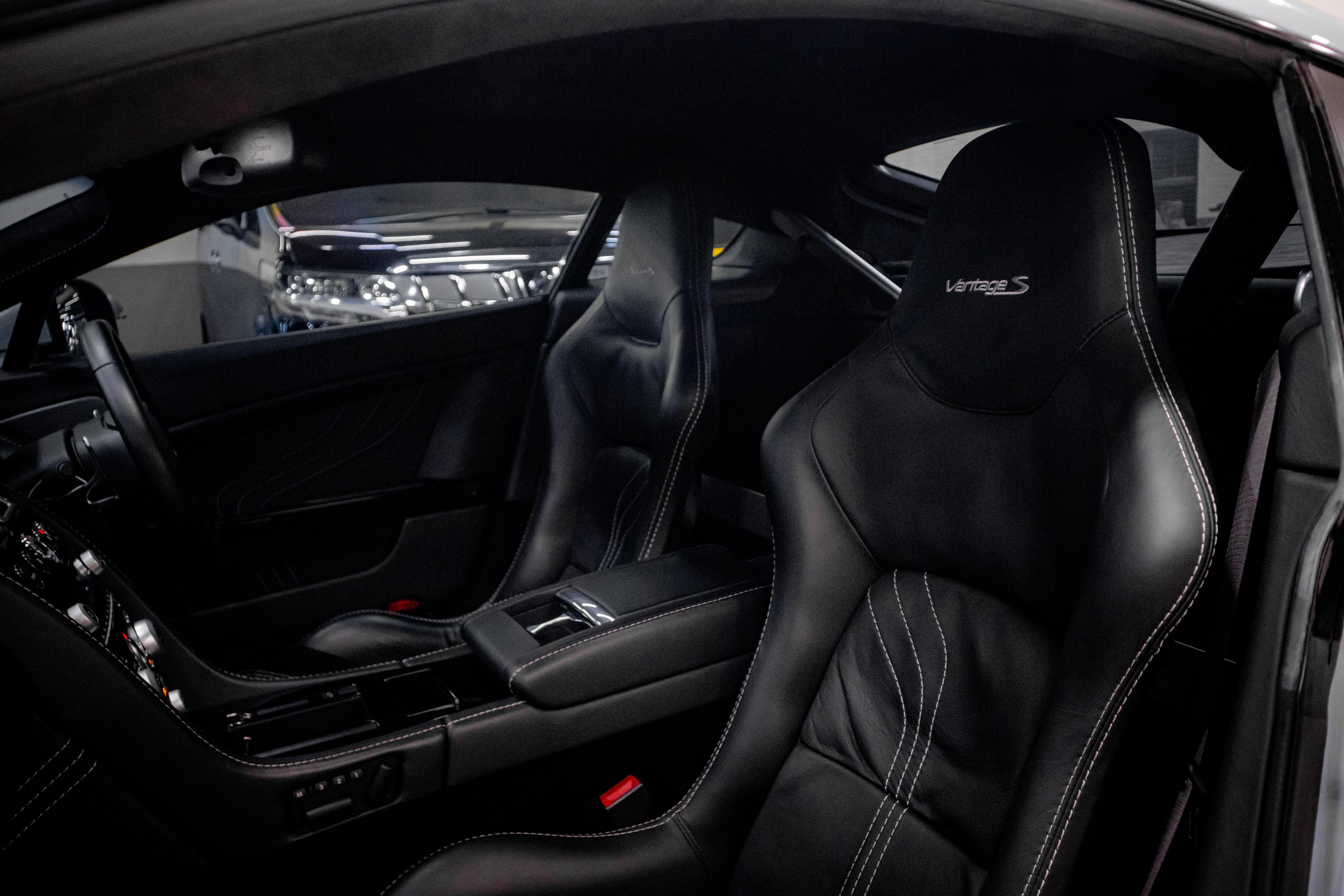 2011 Aston Martin Vantage Coupe AT 2011 Aston Martin Vantage Coupe AT