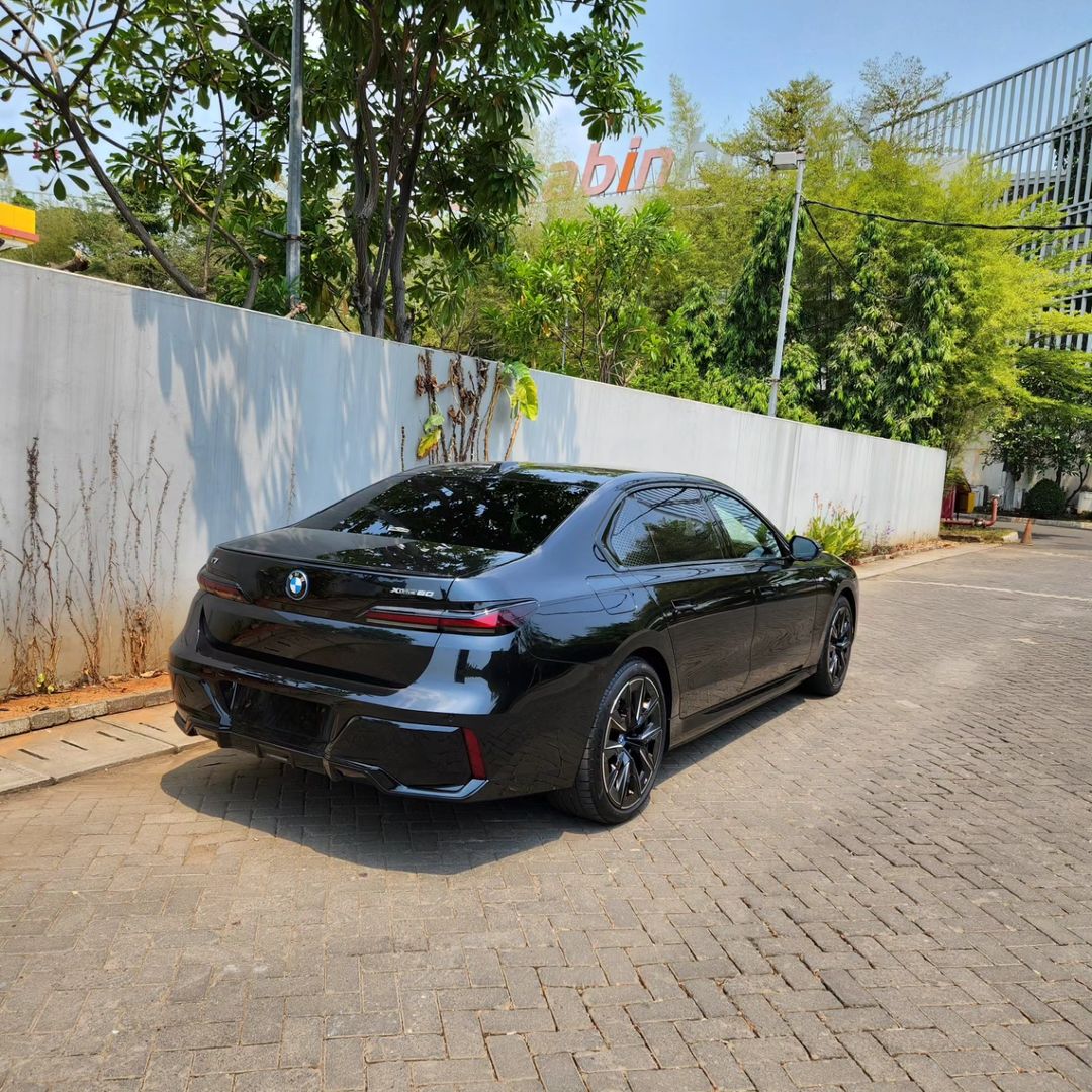 2023 BMW i7 xDrive60 Gran Lusso 2023 BMW i7 xDrive60 Gran Lusso