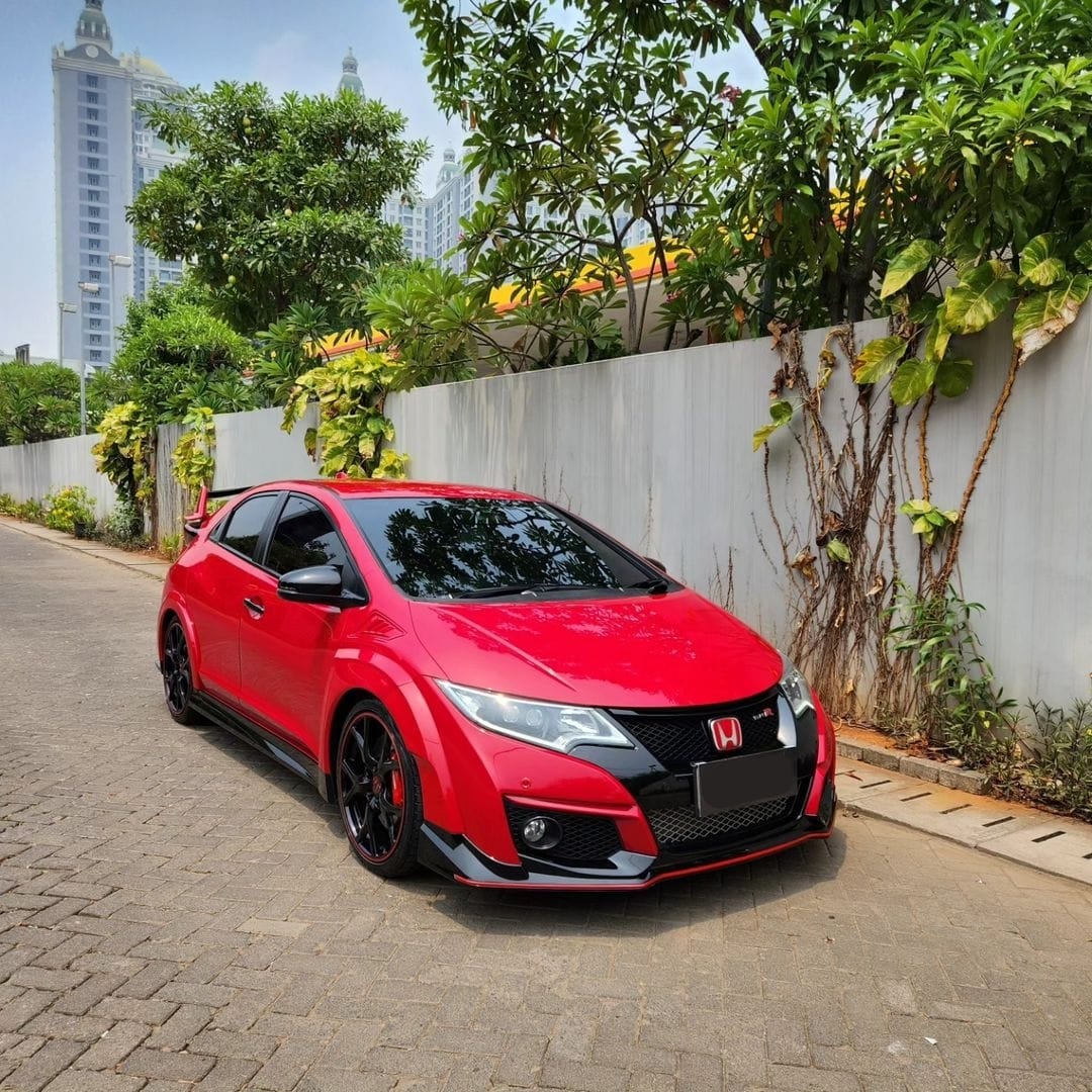 2015 Honda Civic Type R 6-Speed MT 2015 Honda Civic Type R 6-Speed MT