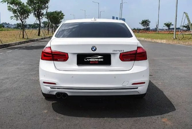 2018 BMW 3 Series Sedan 2018 BMW 3 Series Sedan