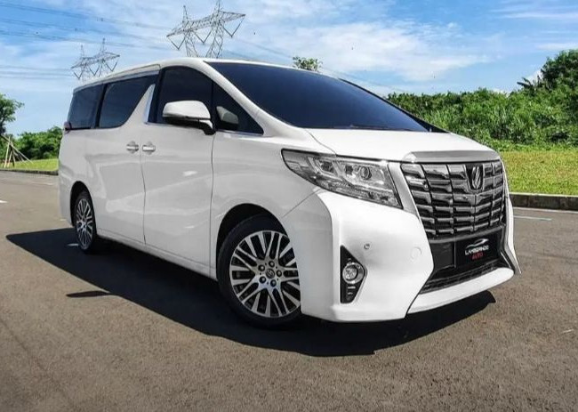 Second Hand 2015 Toyota Alphard Second Hand 2015 Toyota Alphard