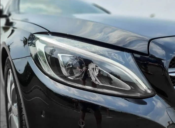 2017 Mercedes Benz C-Class Sedan C 200 Avantgarde Line C 200 Avantgarde Line tua