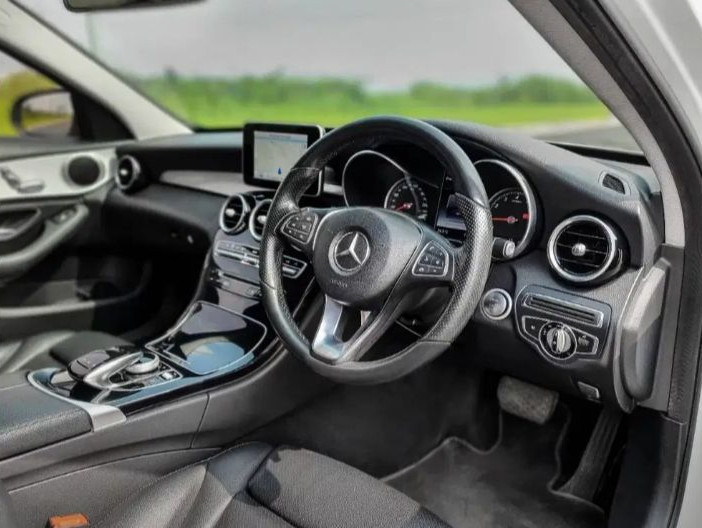 2015 Mercedes Benz C-Class Sedan 2015 Mercedes Benz C-Class Sedan