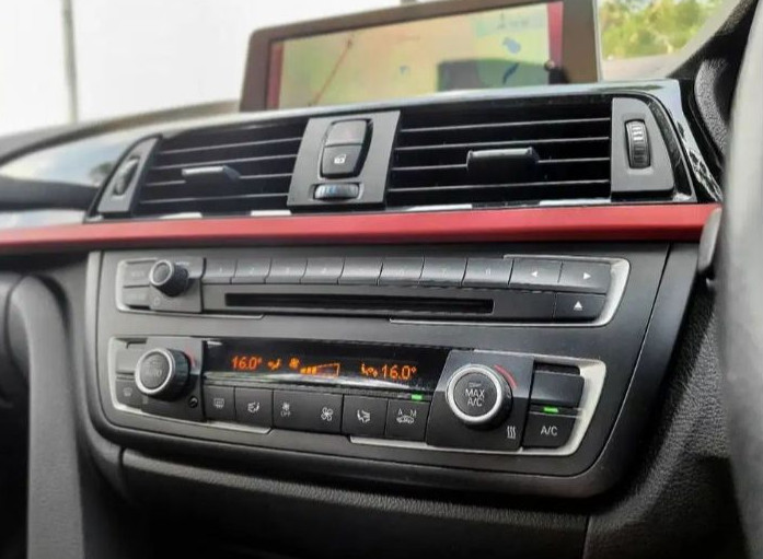 2015 BMW 3 Series Sedan 2015 BMW 3 Series Sedan