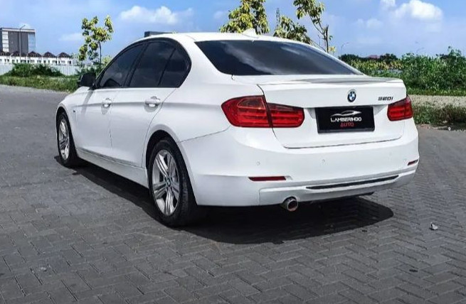 2015 BMW 3 Series Sedan 2015 BMW 3 Series Sedan