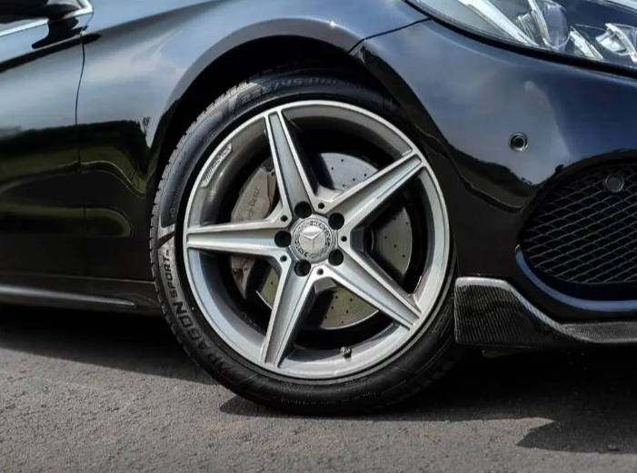 2016 Mercedes Benz C-Class Sedan C 250 AMG C 250 AMG tua