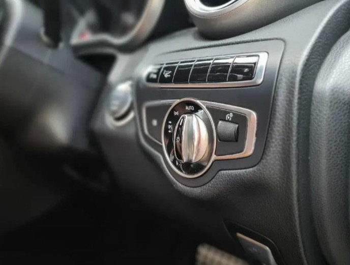 2016 Mercedes Benz C-Class Sedan 2016 Mercedes Benz C-Class Sedan